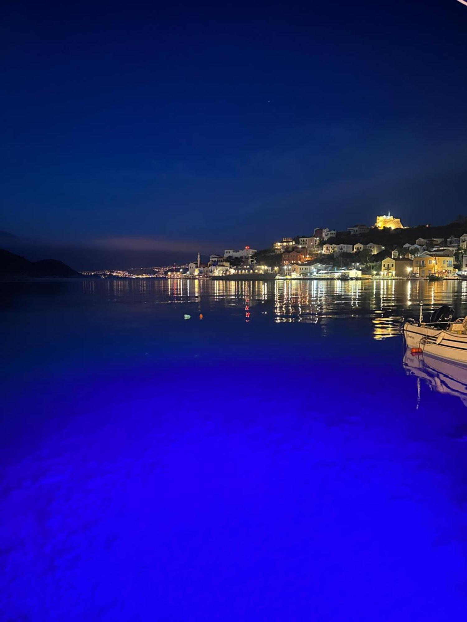Castellorizon Pensione Megisti ภายนอก รูปภาพ