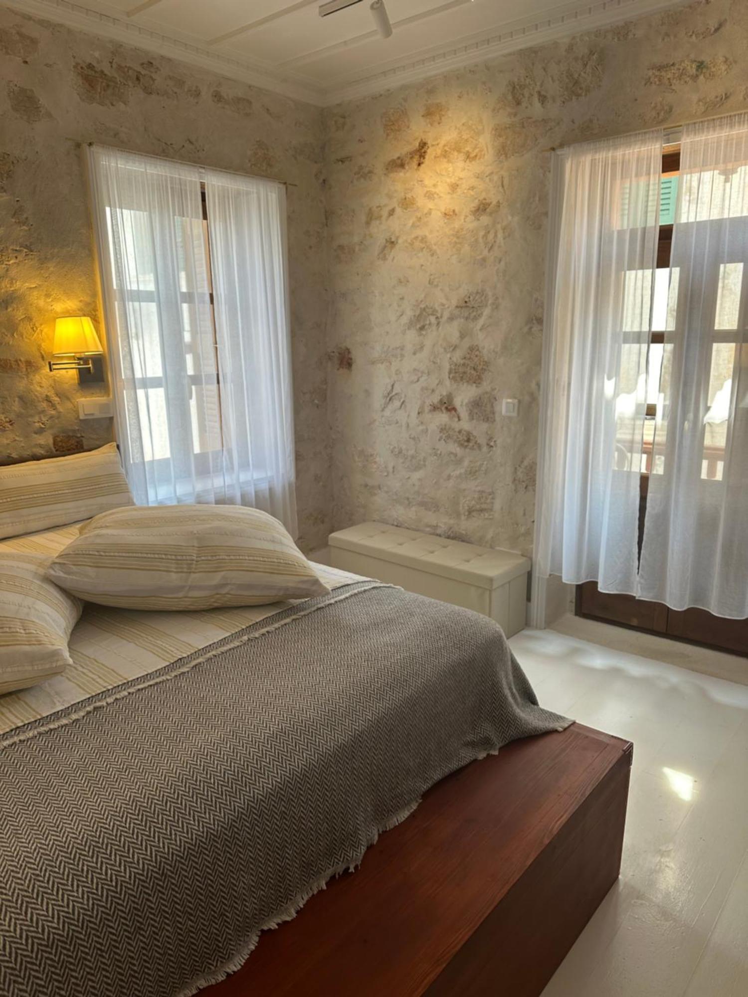 Castellorizon Pensione Megisti ภายนอก รูปภาพ